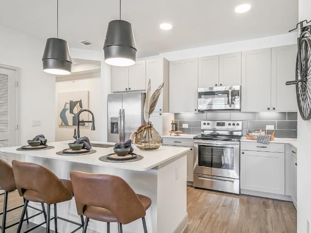 2 BR, 2 BA Apartment 1701 Wolf Ranch Parkway Unit 7304, Georgetown, TX 78628