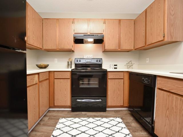 2 BR, 2 BA Apartment 1705 Blountville Blvd, D14 Unit B13, Blountville, TN 37617