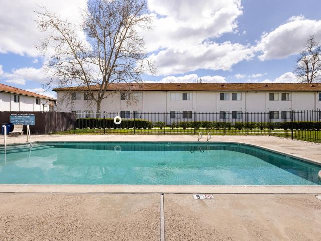 2 BR, 2 BA Apartment 1707 La Brea St Unit 07D, Ramona, CA 92065