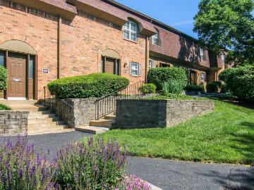 2 BR, 2 BA Apartment 170 Steamboat Lane Unit 16 203, Ballwin, MO 63011