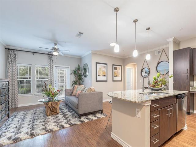 2 BR, 2 BA Apartment 1715 Enclave Parkway Unit 12302, Houston, TX 77077
