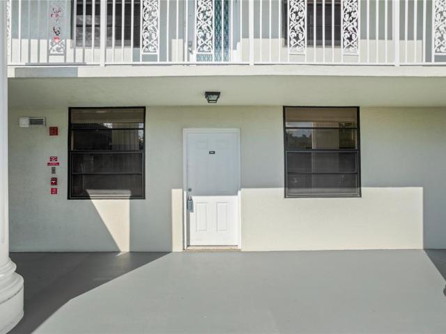2 BR, 2 BA Apartment 1719 Whitehall Drive, Davie, FL 33324