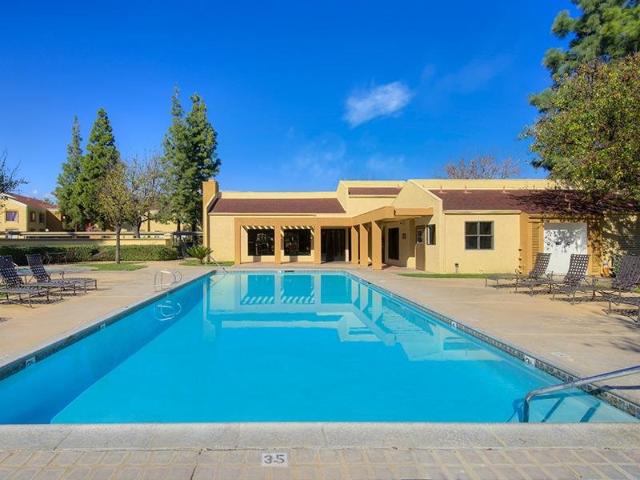 2 BR, 2 BA Apartment 1720 E D St Unit 11E, Ontario, CA 91764