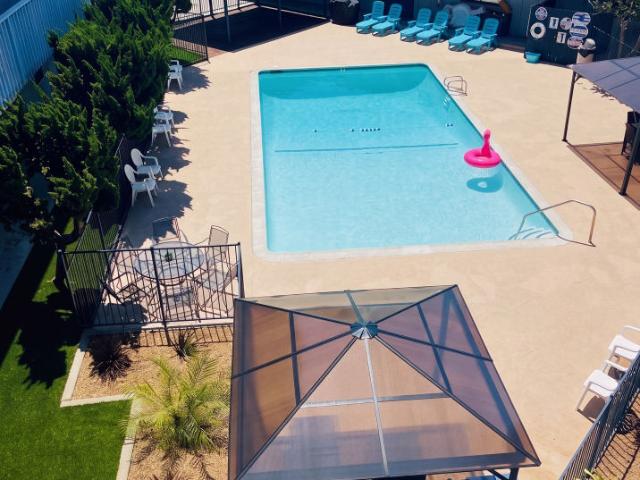 2 BR, 2 BA Apartment 17302 Yukon Ave Unit 35, Torrance, CA 90504