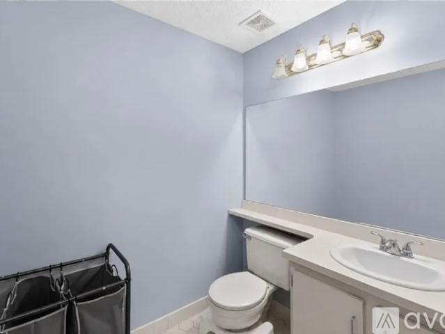 2 BR, 2 BA Apartment 177 Rachel Ct, Unit 177, Franklin Township, NJ 08823