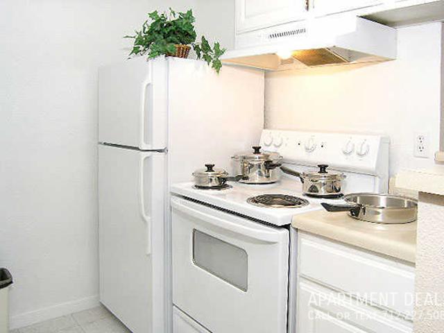 2 BR, 2 BA Apartment 17441 Imperial Valley DrÂ, Houston, TX 77060