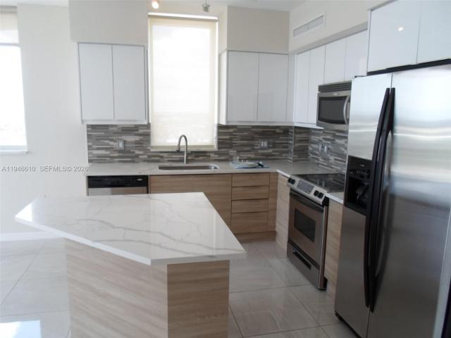 2 BR, 2 BA Apartment 1745 East Hallandale Beach Boulevard, Hallandale Beach, FL 33009