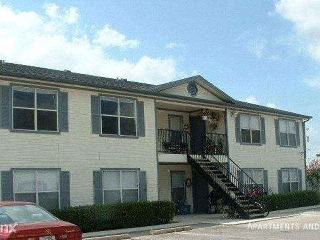 2 BR, 2 BA Apartment 1754 River Rd, San Marcos, TX 78666