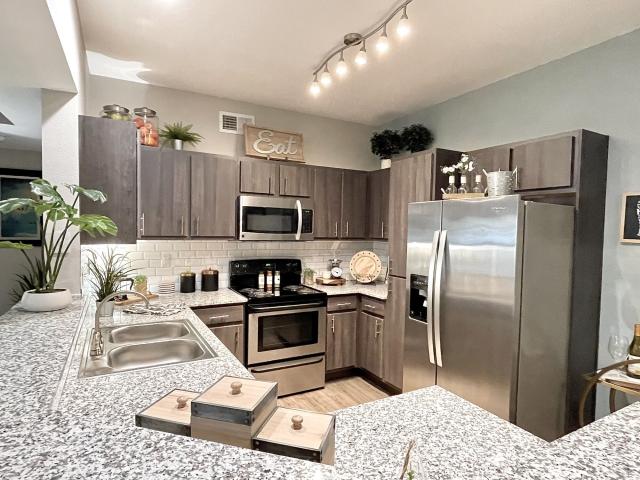 2 BR, 2 BA Apartment 1760 Barker Cypress Road Unit 09 926, Houston, TX 77084