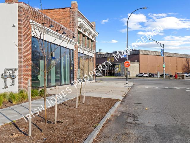 2 BR, 2 BA Apartment 1786 Main, Buffalo, NY 14208