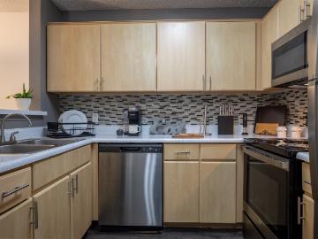 2 BR, 2 BA Apartment 1800 Fuller Wiser Road Unit 13 1302, Euless, TX 76039
