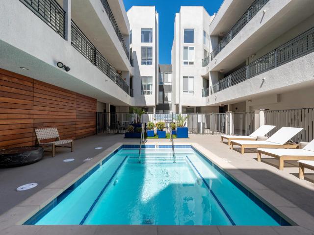 2 BR, 2 BA Apartment 1800 N Normandie Ave Unit 104, Los Angeles, CA 90027