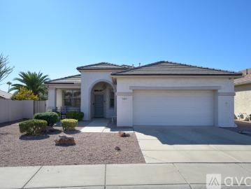 2 BR, 2 BA Apartment 18027 W Udall Dr, Surprise, AZ 85374