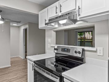 2 BR, 2 BA Apartment 18031 36th Avenue West Unit M101, Lynnwood, WA 98037