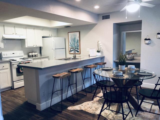 2 BR, 2 BA Apartment 1820 West Lindner Avenue Unit 279, Mesa, AZ 85202