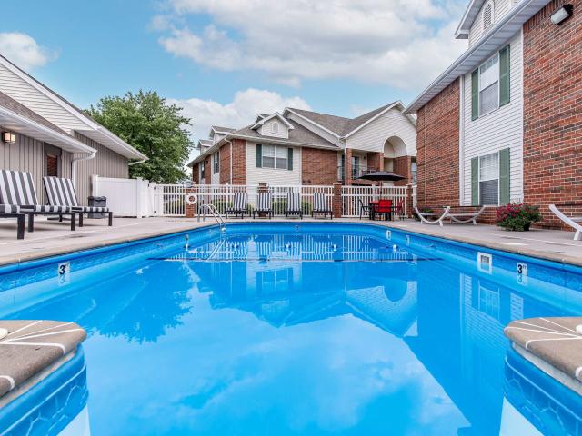 2 BR, 2 BA Apartment 1825 E Republic Road Unit 404, Springfield, MO 65804