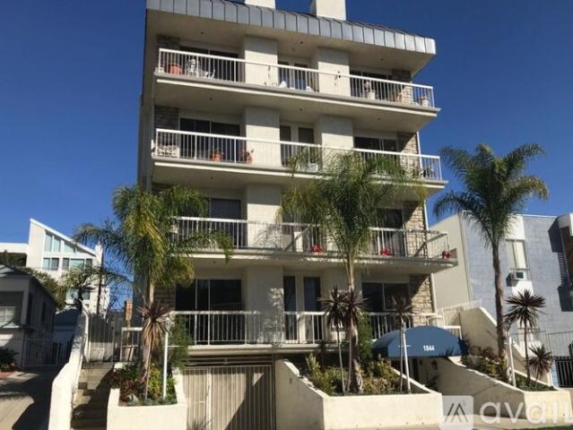 2 BR, 2 BA Apartment 1844 Thayer Avenue, Unit 202, Los Angeles, CA 90025