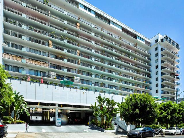 2 BR, 2 BA Apartment 1850 Whitley Ave Unit 0720, Los Angeles, CA 90028