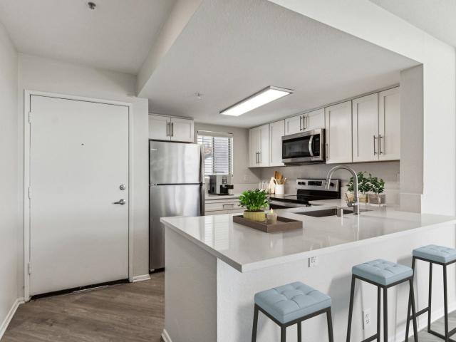 2 BR, 2 BA Apartment 1850 Whittier Avenue Unit E 102, Costa Mesa, CA 92627
