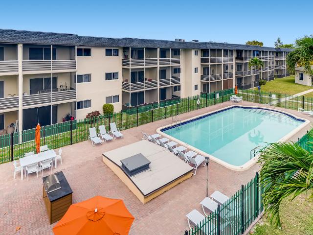 2 BR, 2 BA Apartment 1861 NW 46th Ave Unit D313, Fort Lauderdale, FL 33313