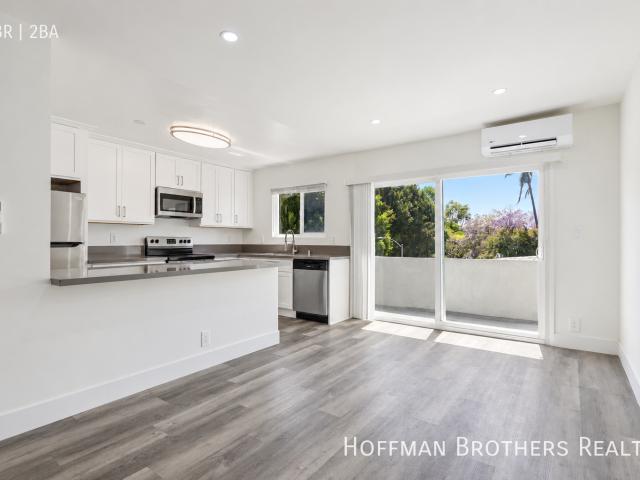 2 BR, 2 BA Apartment 1865 Camden Ave, Los Angeles, CA 90025