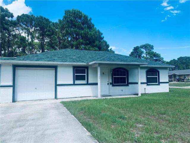 2 BR, 2 BA Apartment 186 Empress Ave, Sebastian, FL 32958