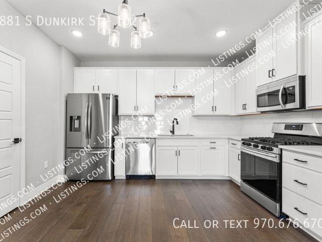2 BR, 2 BA Apartment 1881 S Dunkirk St, Aurora, CO 80017