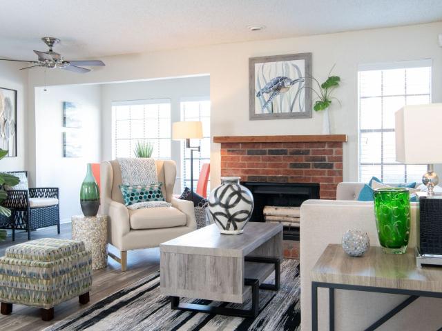 2 BR, 2 BA Apartment 1881 W Airport Freeway Unit 11 1113, Euless, TX 76040
