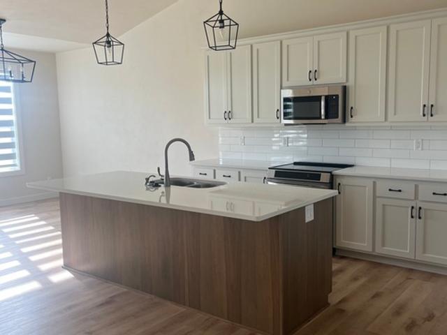 2 BR, 2 BA Apartment 1890 Margaret Street, Appleton, WI 54913