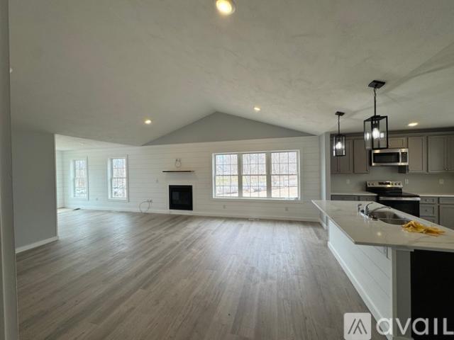 2 BR, 2 BA Apartment 189 Bennett Road, Unit Bldg. C, Unit A, Camillus, NY 13031