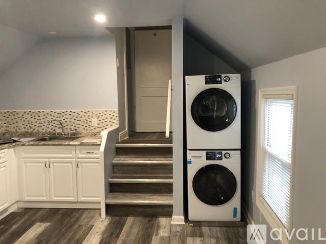 2 BR, 2 BA Apartment 193 Congress Street, Unit 2, Cohoes, NY 12047