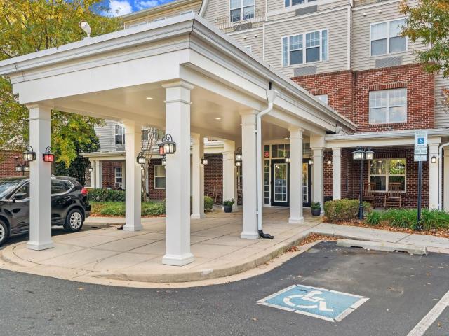 2 BR, 2 BA Apartment 1900 Grove Manor Dr Unit 227, Essex, MD 21221