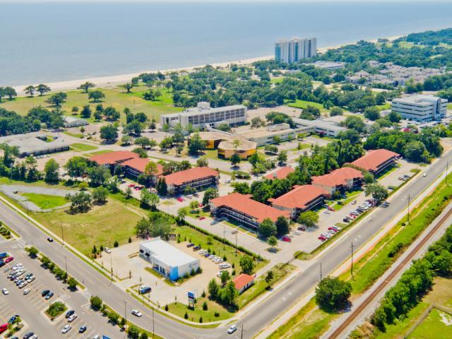 2 BR, 2 BA Apartment 190 Gateway Dr Unit 5202, Biloxi, MS 39531