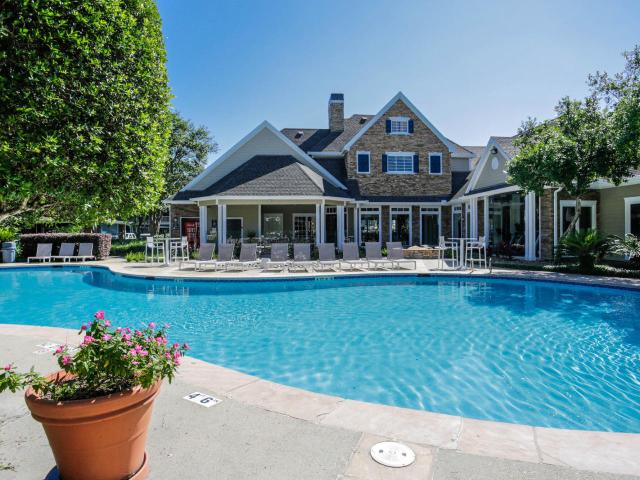 2 BR, 2 BA Apartment 19100 Glenwest Drive Unit 428, Friendswood, TX 77546