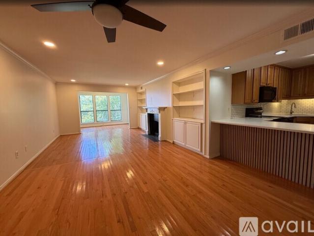 2 BR, 2 BA Apartment 1913 16th Ave S, Unit D, Birmingham, AL 35205