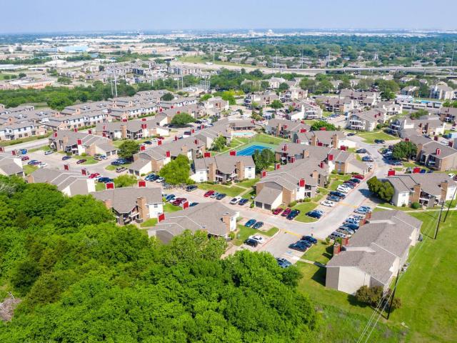 2 BR, 2 BA Apartment 1919 W. Tarrant Road Unit 15 1504, Grand Prairie, TX 75050