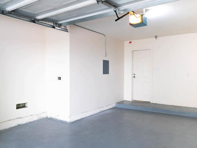 2 BR, 2 BA Apartment 19200 Nordhoff Street Unit 408, Northridge, CA 91324