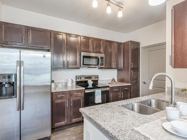 2 BR, 2 BA Apartment 19221 Beechnut Street Unit 03 333, Richmond, TX 77407