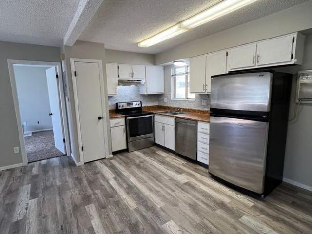 2 BR, 2 BA Apartment 1930 W Yampa Street, Colorado Springs, CO 80904