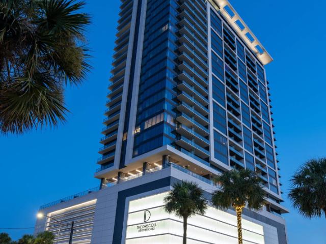 2 BR, 2 BA Apartment 1958 West Gray Street Unit 1104, Houston, TX 77019