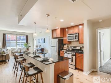 2 BR, 2 BA Apartment 1975 N Grant St, Unit 401, Denver, CO 80203