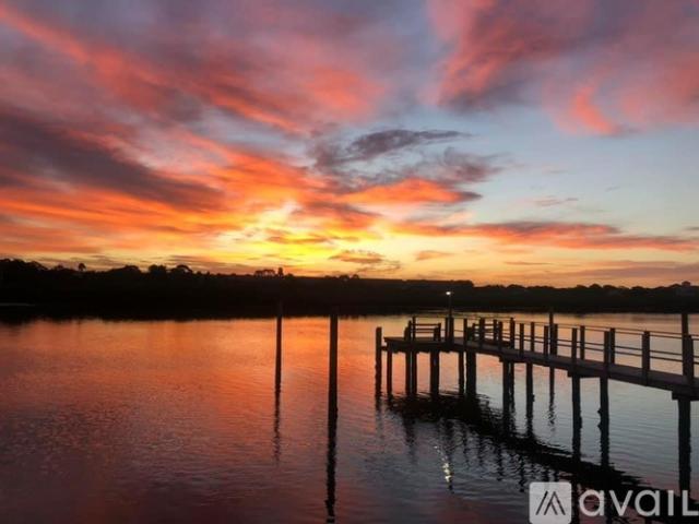 2 BR, 2 BA Apartment 19811 Gulf Blvd, Indian Shores, FL 33785