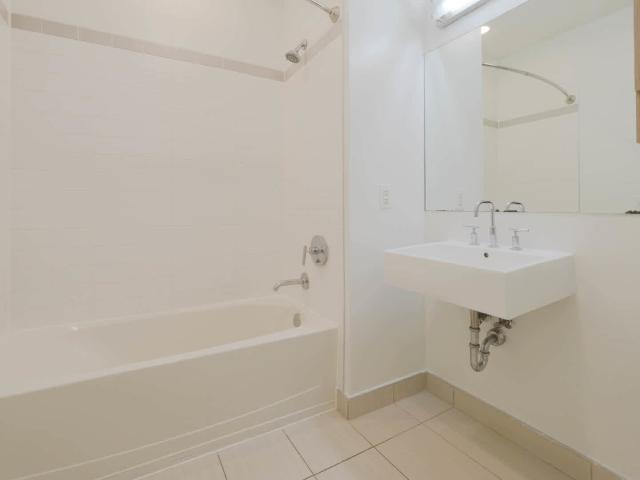 2 BR, 2 BA Apartment 198 Van Vorst Street Unit 812, Jersey City, NJ 07302