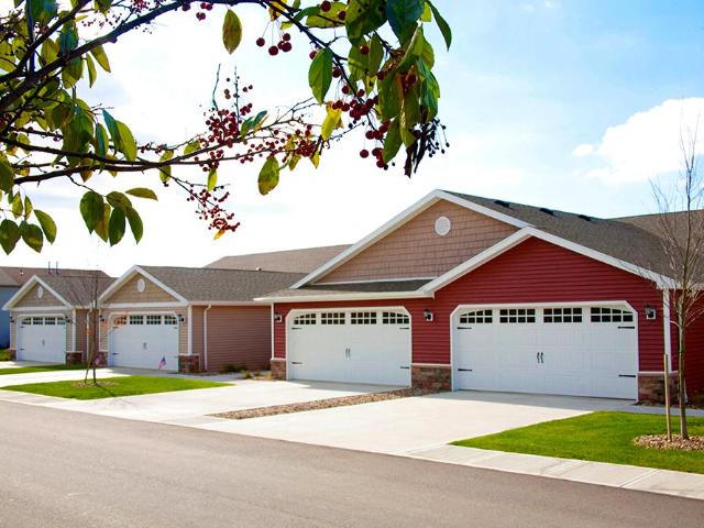 2 BR, 2 BA Apartment 1999 Redwood Drive Unit 1928R, Orrville, OH 44667