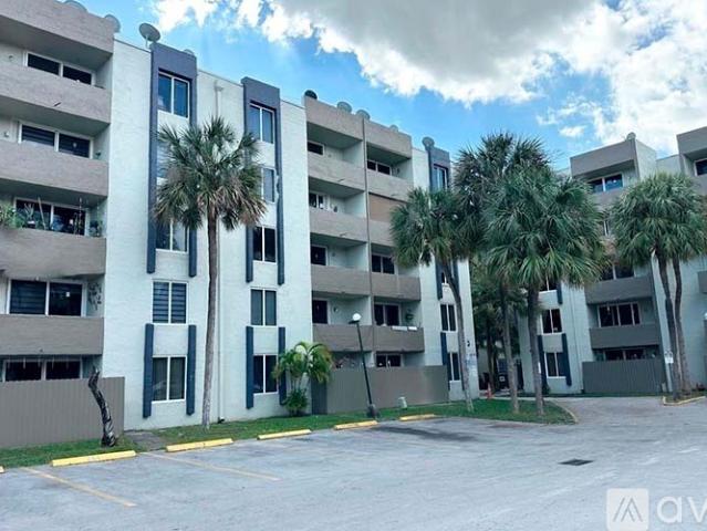 2 BR, 2 BA Apartment 10000 NW 80th Ct, Unit #1 2456, Hialeah Gardens, FL 33016
