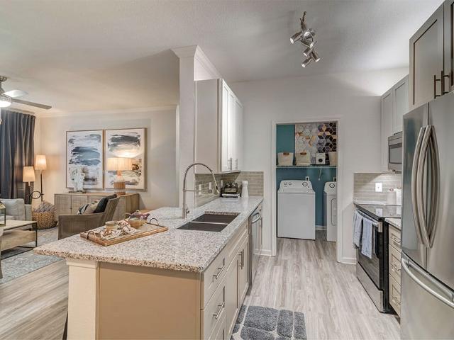 2 BR, 2 BA Apartment 10001 S 1st St Unit E 1938, Austin, TX 78748