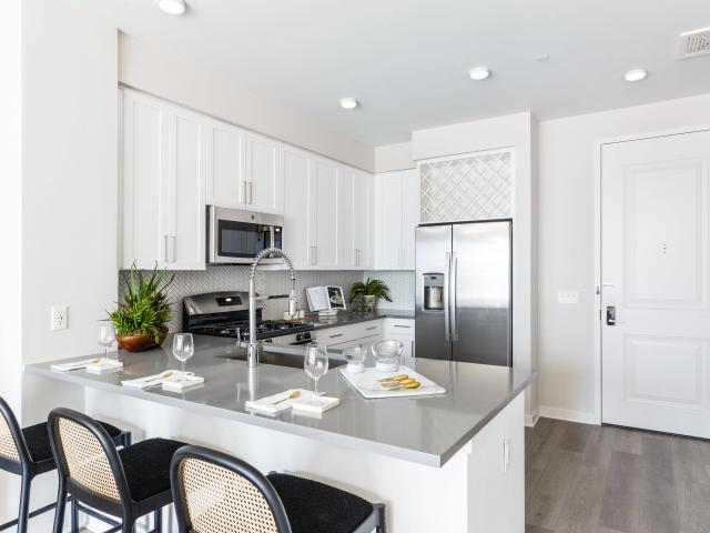 2 BR, 2 BA Apartment 1000 Schindler Drive Located off Radford Ferry Road Unit 102, South Amboy, NJ 08879
