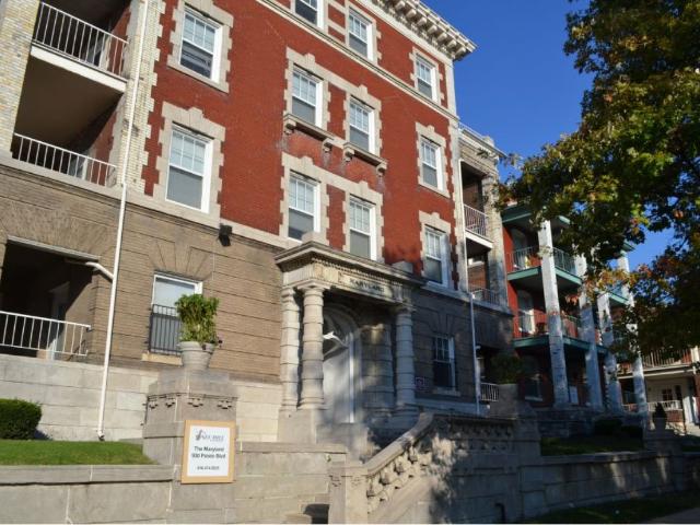 2 BR, 2 BA Apartment 1000 Paseo Blvd Kansas City, MO 64106
