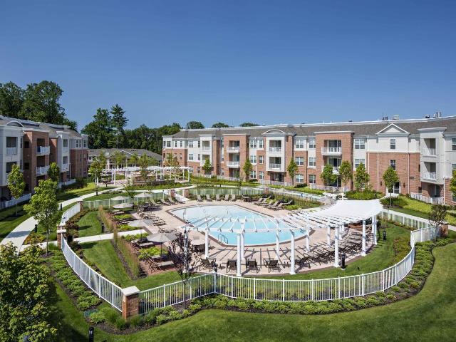2 BR, 2 BA Apartment 100 White Rock Road Unit HT2 4206, Verona, NJ 07044