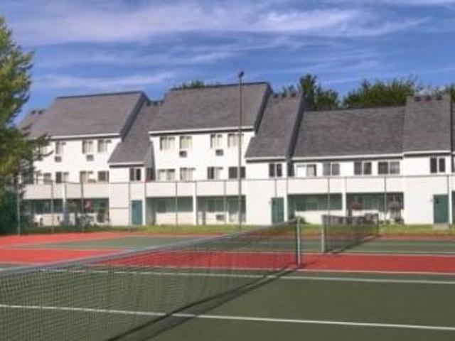 2 BR, 2 BA Apartment 100 Clearwater Dr Falmouth, ME 04105